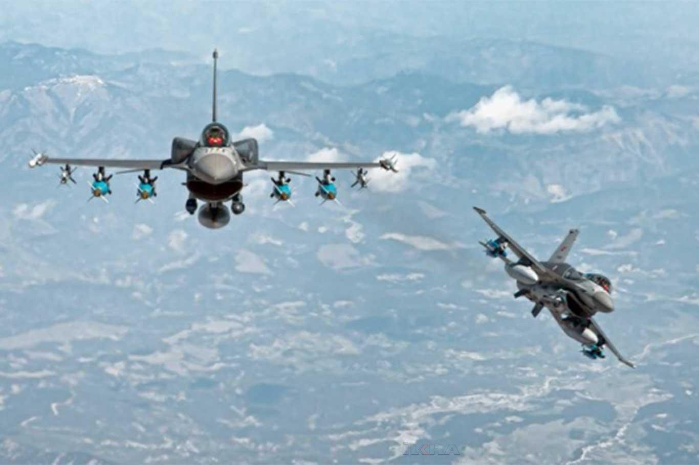 Zap bölgesinde 2 PKK'li düzenlenen hava operasyonuyla öldürüldü Zap bölgesinde 2 PKK'li düzenlenen hava operasyonuyla öldürüldü